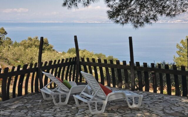 Amazing Home in Postira With 2 Bedrooms and Wifi