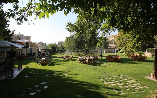 Melis Cave Hotel