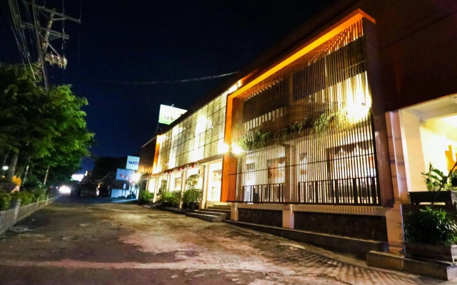 Front One Resort Yogyakarta