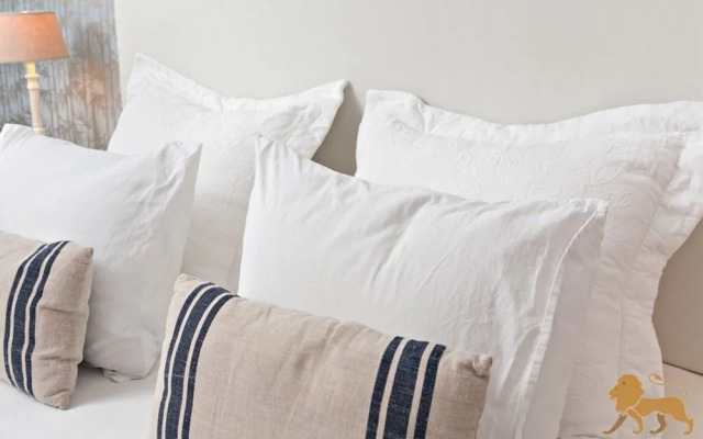 The Golden Lion Hotel Allendale