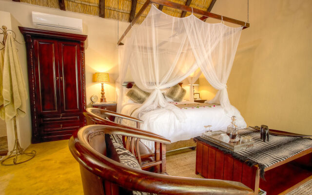 Mvuradona Safari Lodge
