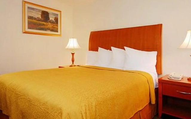 Quality Inn & Suites Bakersfield