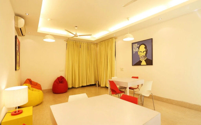 OYO Flagship 5265 Hauz Khas Metro