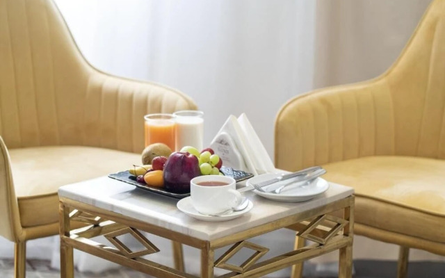 Golden Dan hotel