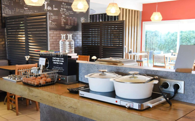 ibis Laval Le Relais d'Armor