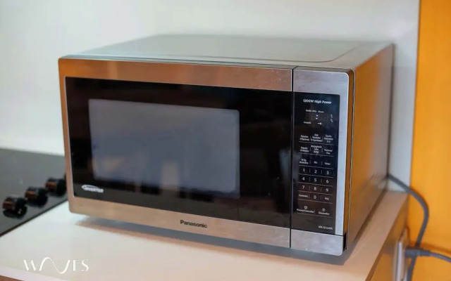 1 Br. LX Amenities Prime Location