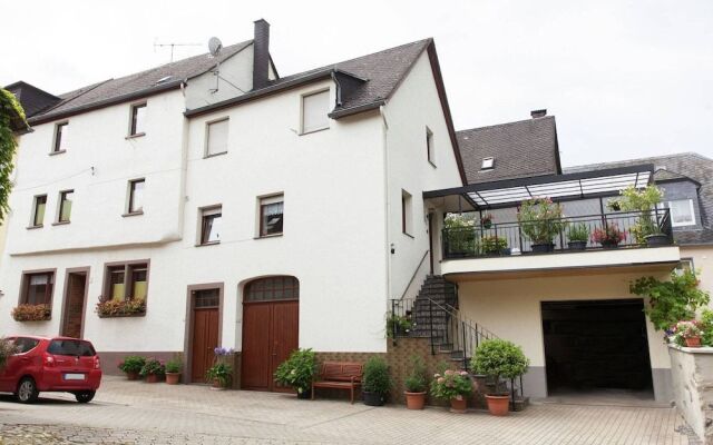 Apartment in Ernst bei Cochem With Garden
