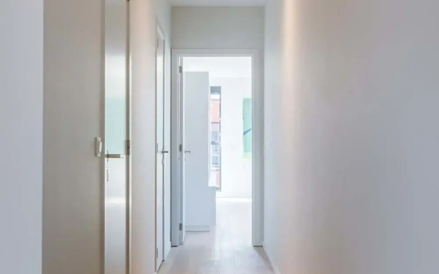 Spacious Apartment With Beautiful Terrace Near Ghent