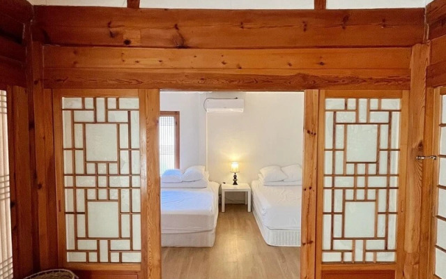 Seoul Story Hanok