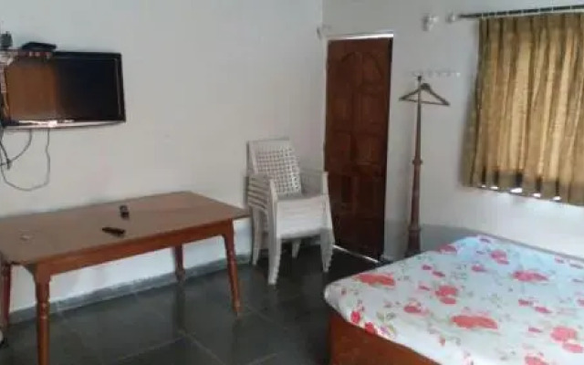 Hotel Happy Home