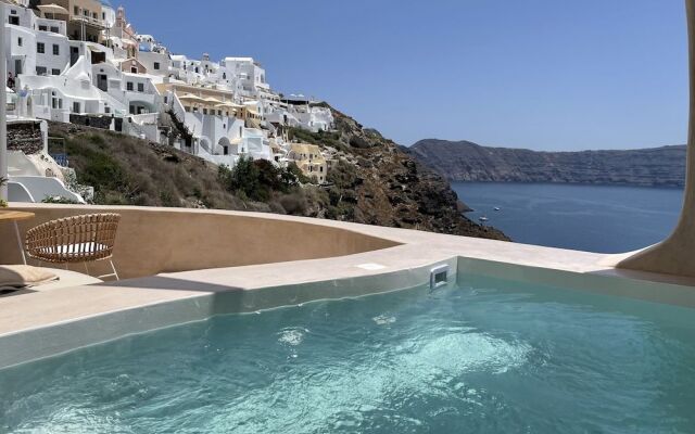 The Exotic Cave Suite