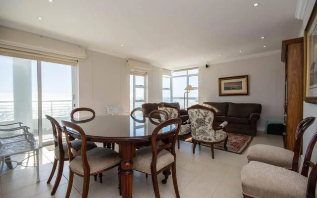 Oceanfront Panoramic Beach View