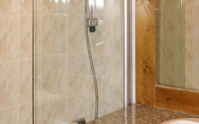 Village Montana (TIG136)