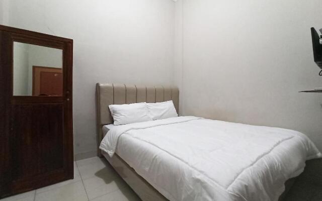 OYO 3761 Djayatama Guest House