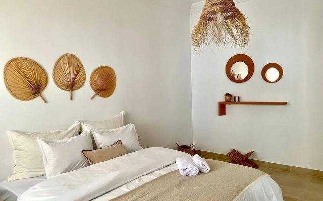 Charming Apartment With Panoramic Views in Historic Carthage