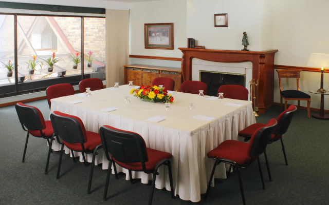 Windsor House Inn By Geh Suites