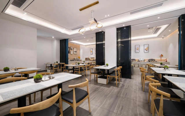 Paco Hotel Guangzhou Dongfeng Road Branch