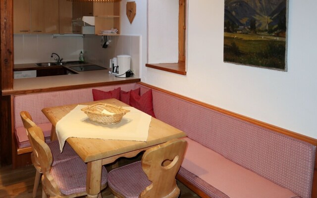 Burg Biedenegg Niedermontani Flie