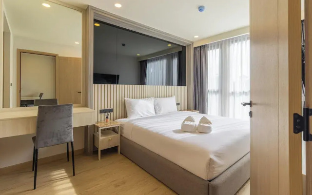 New Condo Near Beach Prime Location C228