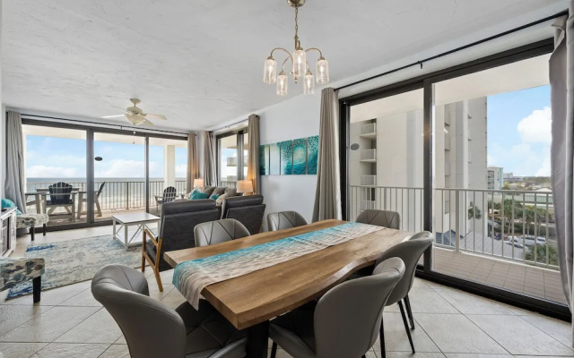 Pelican Pointe by Hosteeva