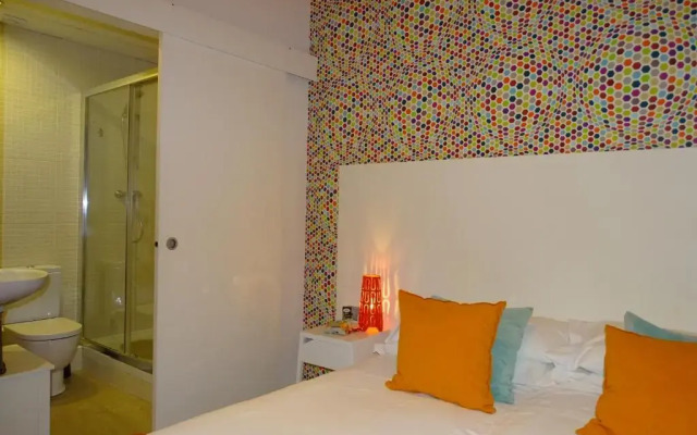 The Hotel 592