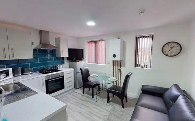 Stylish Apartment in Worcester by the City Centre