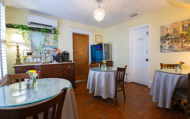 Hemingway House Bed and Breakfast