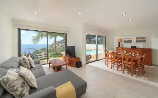 Casa Amaro Mar by Our Madeira