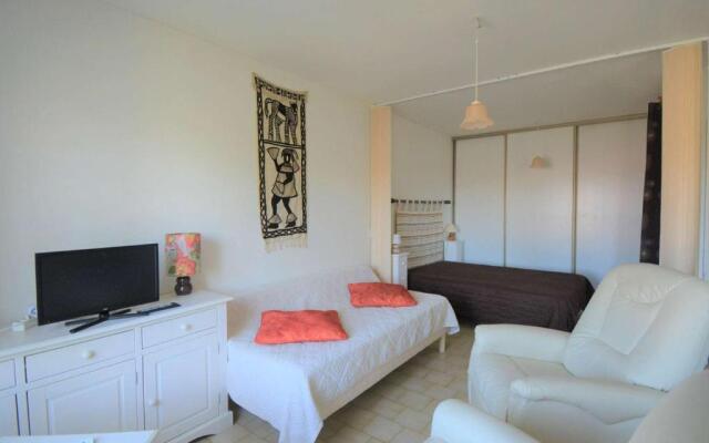 Appartement Ruoms, 1 pièce, 2 personnes - FR-1-382-151