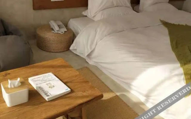 Zhi Lan Qiu Lakeside Homestay