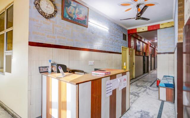 OYO 79150 Hotel Hrl