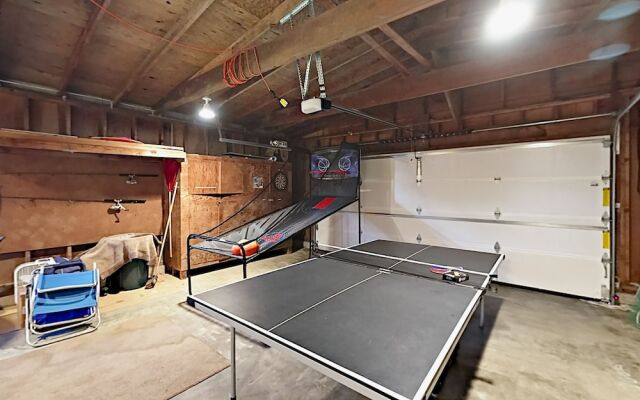 4612 SW Pacific Coast Hwy Home