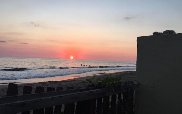 Katamah Beachfront Guesthouse
