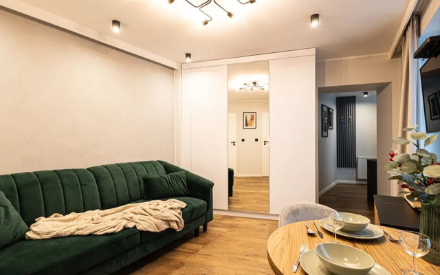 Estrella 4 Ekskluzywny Pobyt Blisko Restauracji i Kawiarni