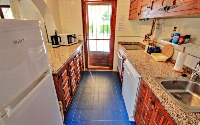 Mimosa - pretty holiday property with private pool in Moraira