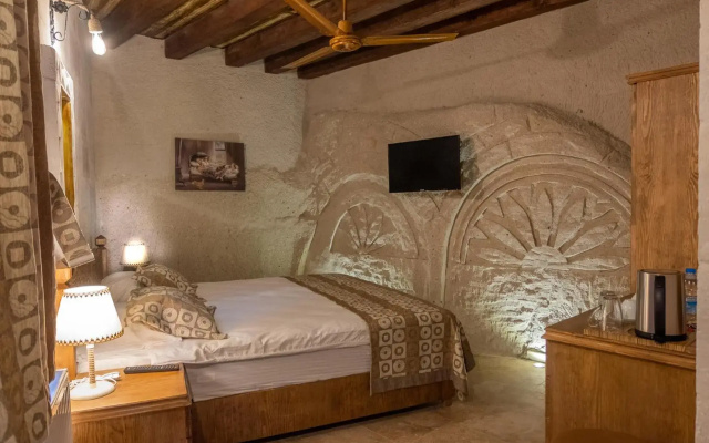 Grand Elite Cave Suites
