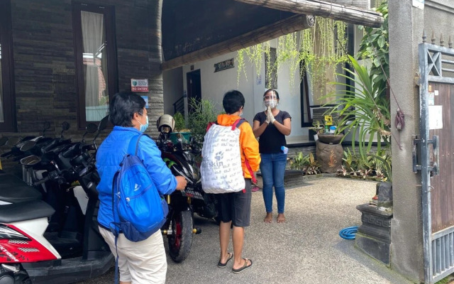 Suwardika Homestay and Dormitory - Hostel