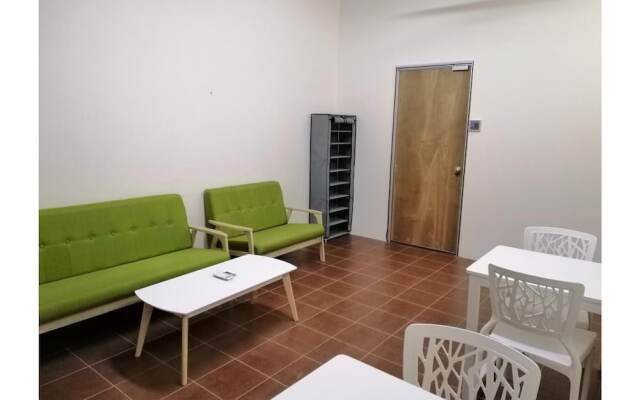 Third Street Station - Hostel