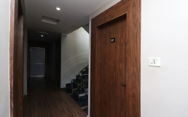 Landmark 3 By OYO Rooms