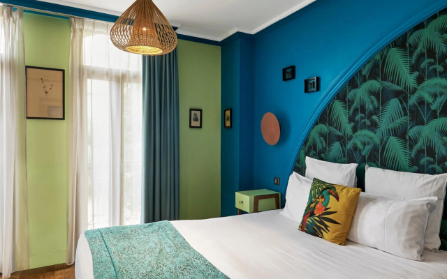 Villa Bougainville by Happyculture