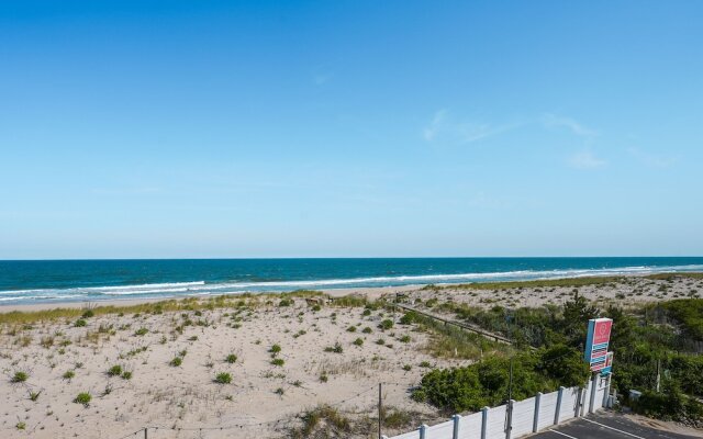 Spray Beach Oceanfront Hotel