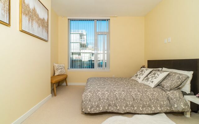 Lovely Oasis near Waterfront & Downtown