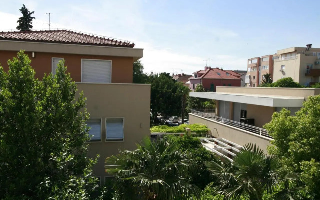 Spacious apartment in the center