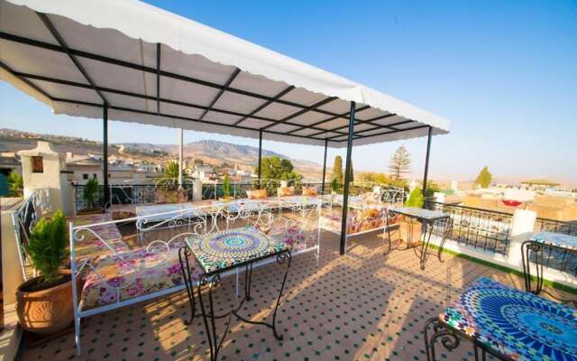 Riad fes iline
