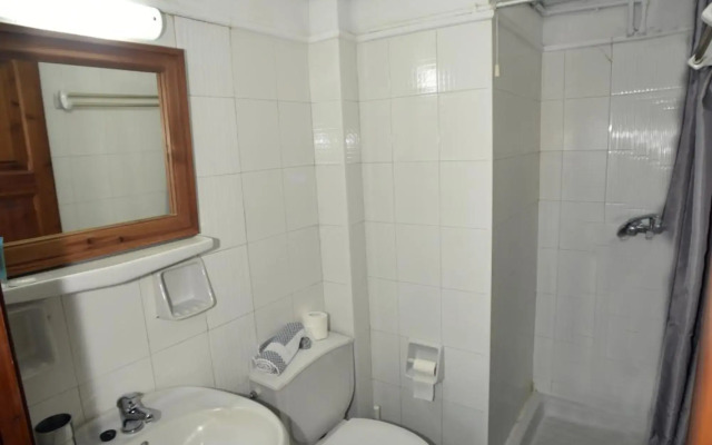 Olive Press Hotel & Apartments