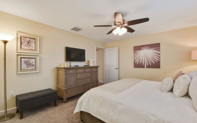 Charming Vacation Townhome with Pool CG1576