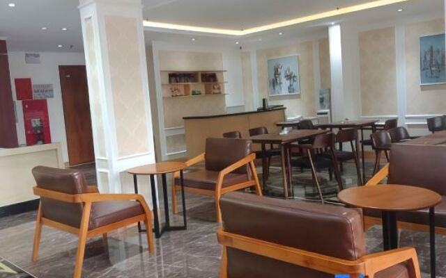 Luckful Hotel