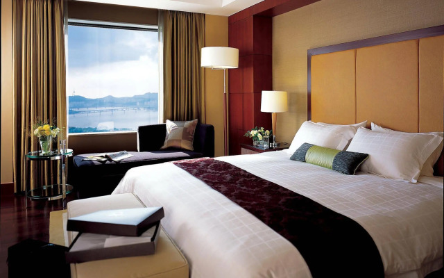 Lotte Hotel World