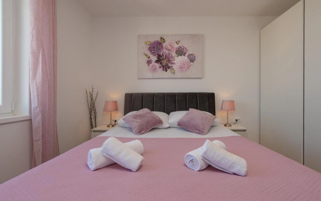 Stella Maris **** balcony, sea view, garage, BBQ