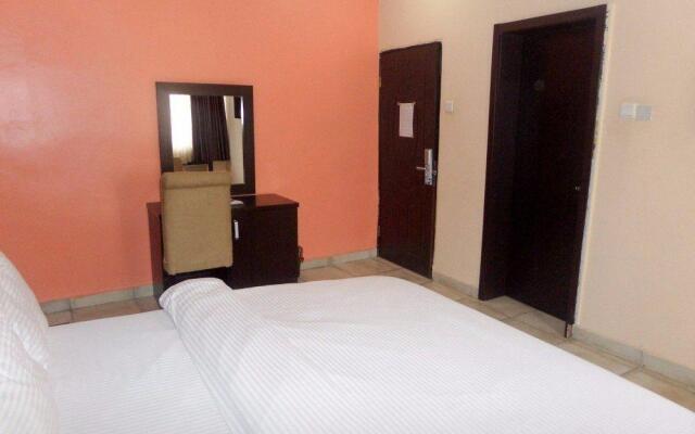 Siman Suites